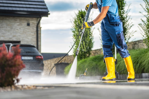 Best Factory Floor Cleaning  in Lomira, WI